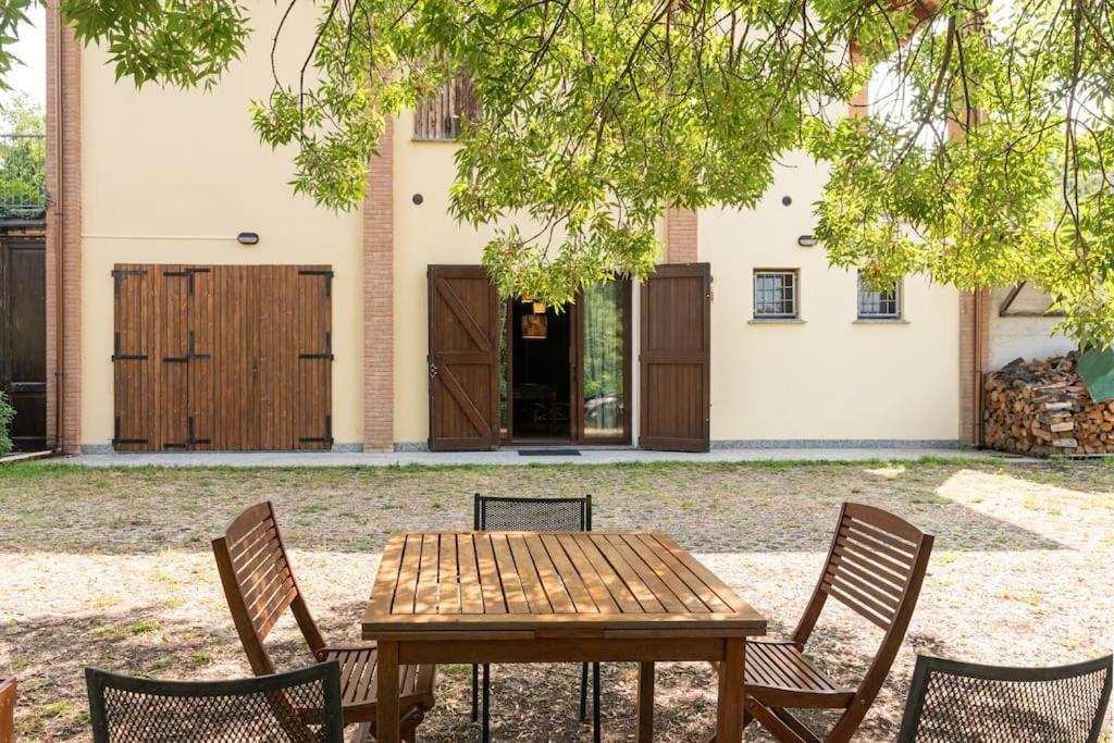 Ferienwohnung Casolara: Ospitalita Su Misura Castello di Serravalle Exterior foto